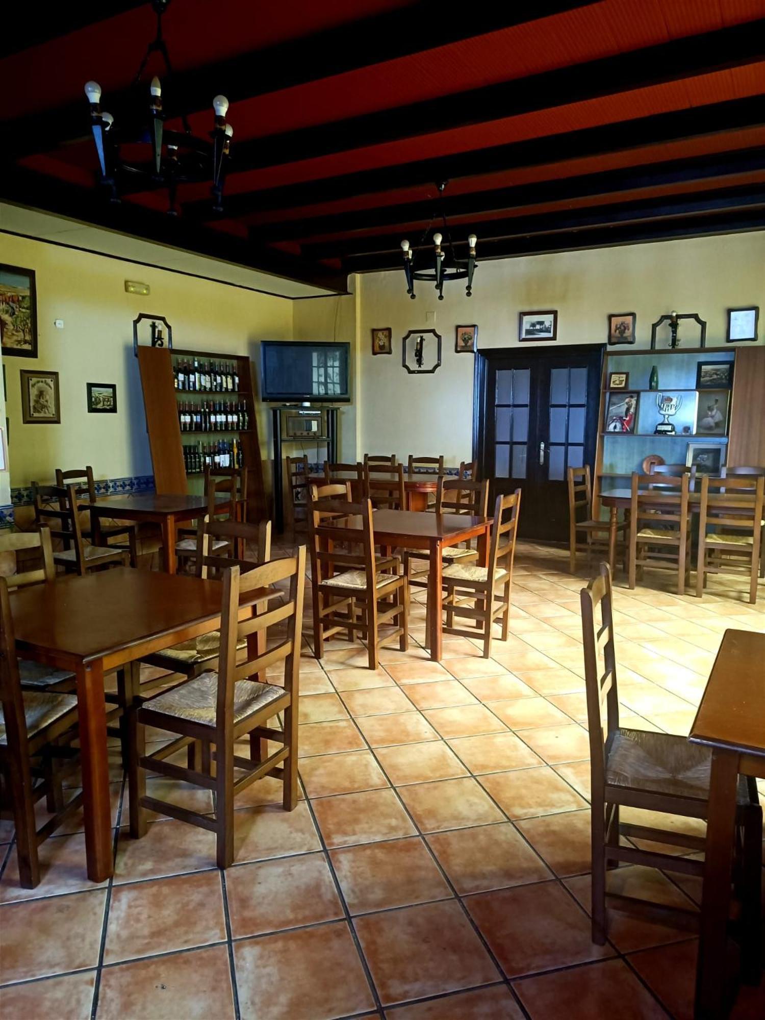 Hostal El Lirio Bollullos Par del Condado Bagian luar foto
