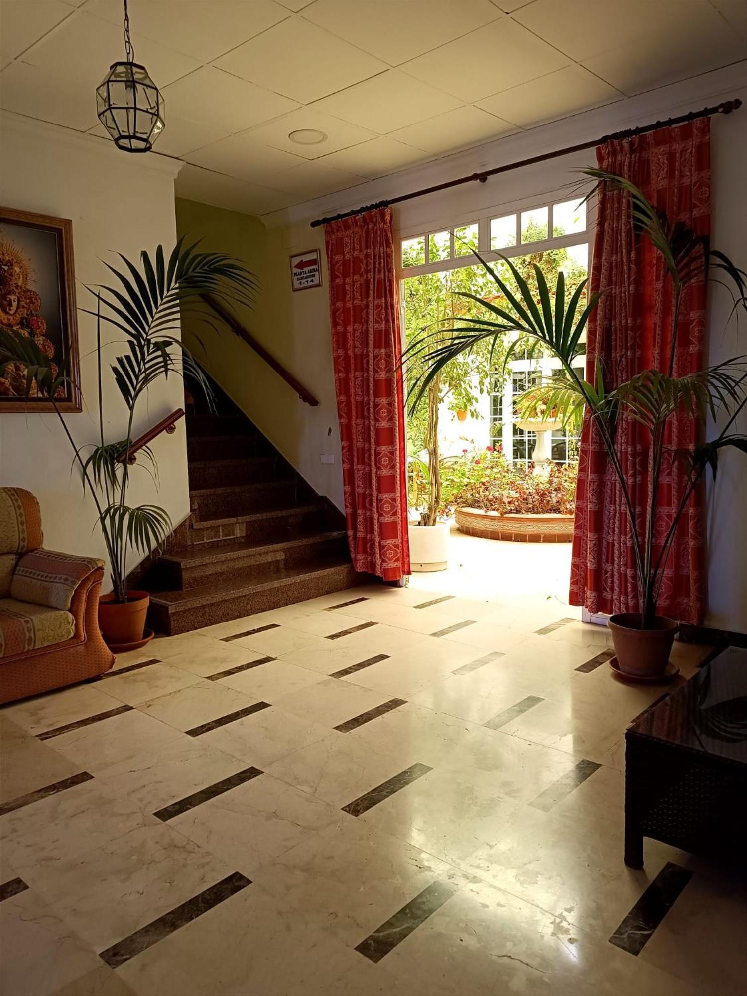 Hostal El Lirio Bollullos Par del Condado Bagian luar foto